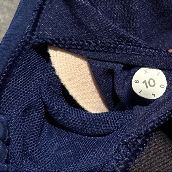 Lululemon Athletica Navy Blue Sports Bra - Picture 11 of 16
